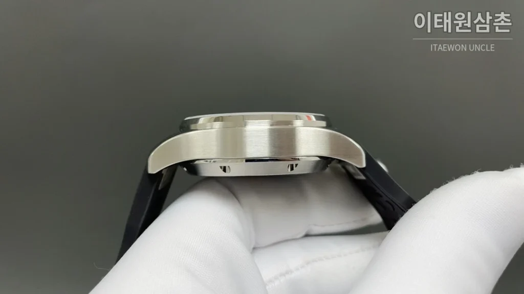 IWC 파일럿 오토매틱 블랙 다이얼