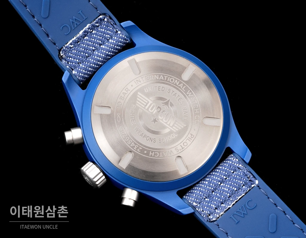 IWC 파일럿 블루베젤 블루다이얼 세라믹 크로노그래프 오토매틱 41.9mm