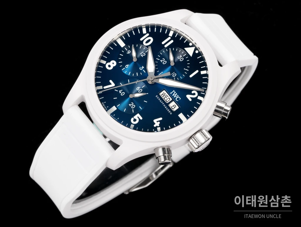 IWC 파일럿 세라믹 블루다이얼 크로노그래프 오토매틱 41.9mm