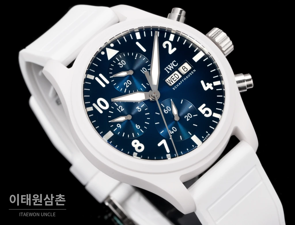 IWC 파일럿 세라믹 블루다이얼 크로노그래프 오토매틱 41.9mm