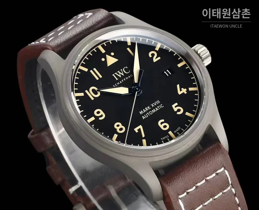 IWC 파일럿 마크18 티타늄 블랙다이얼 오토매틱 40mm