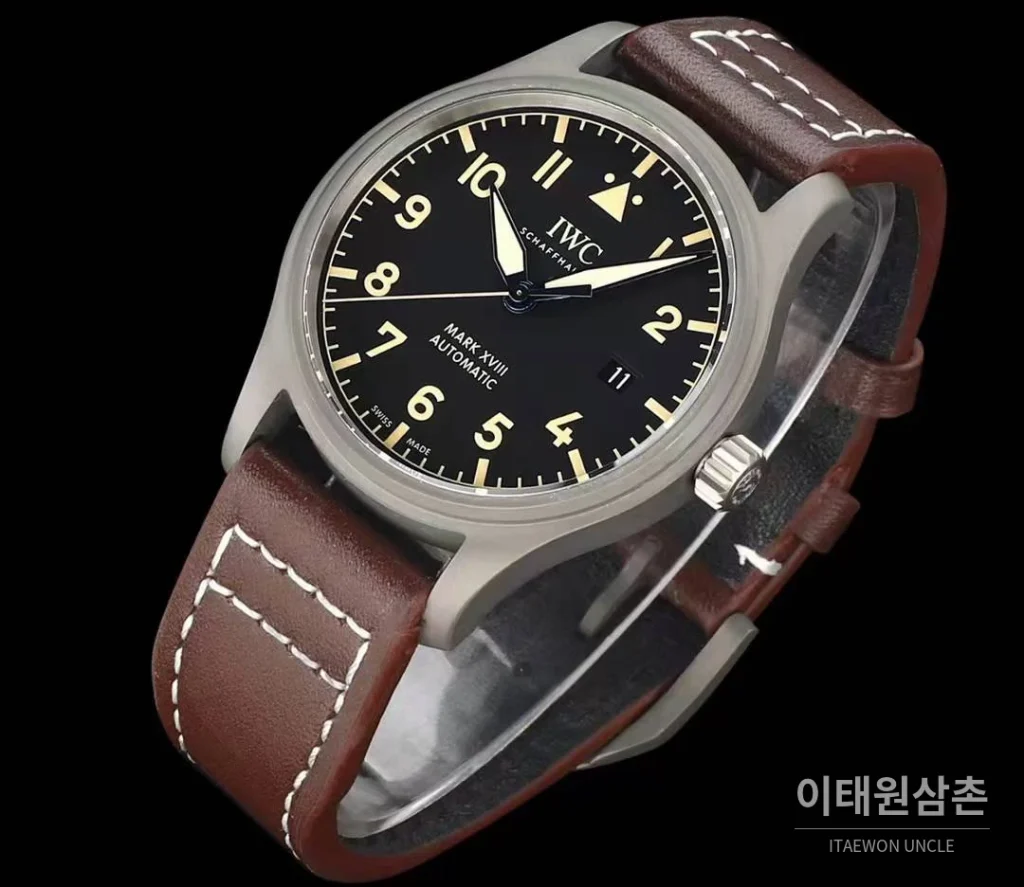 IWC 파일럿 마크18 티타늄 블랙다이얼 오토매틱 40mm