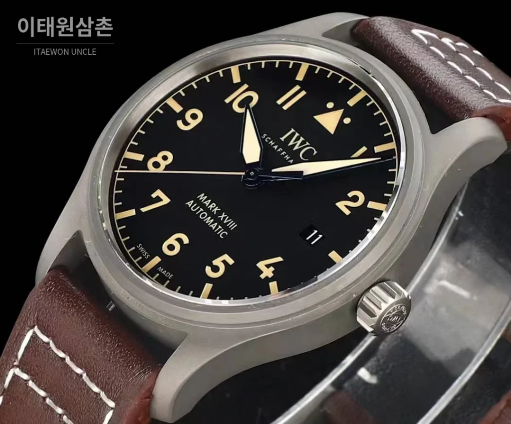 IWC 파일럿 마크18 티타늄 블랙다이얼 오토매틱 40mm