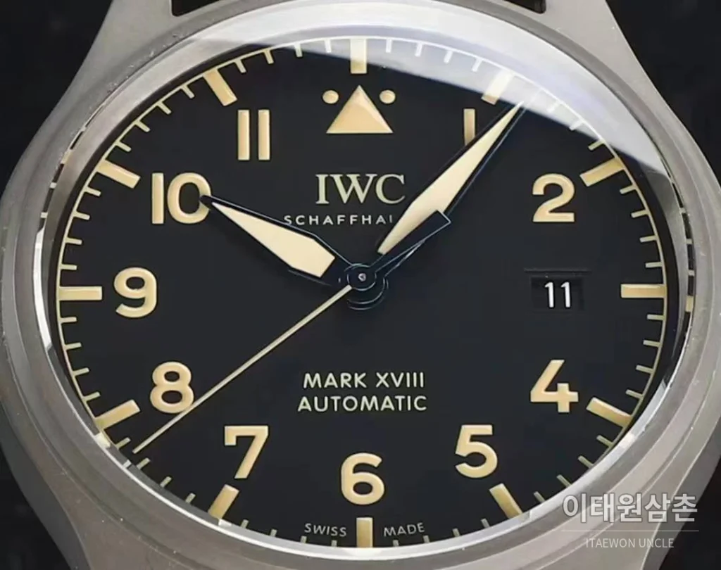 IWC 파일럿 마크18 티타늄 블랙다이얼 오토매틱 40mm