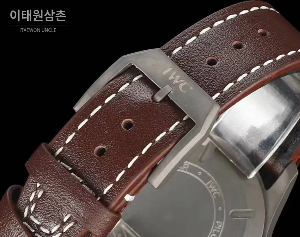 IWC 파일럿 마크18 티타늄 블랙다이얼 오토매틱 40mm