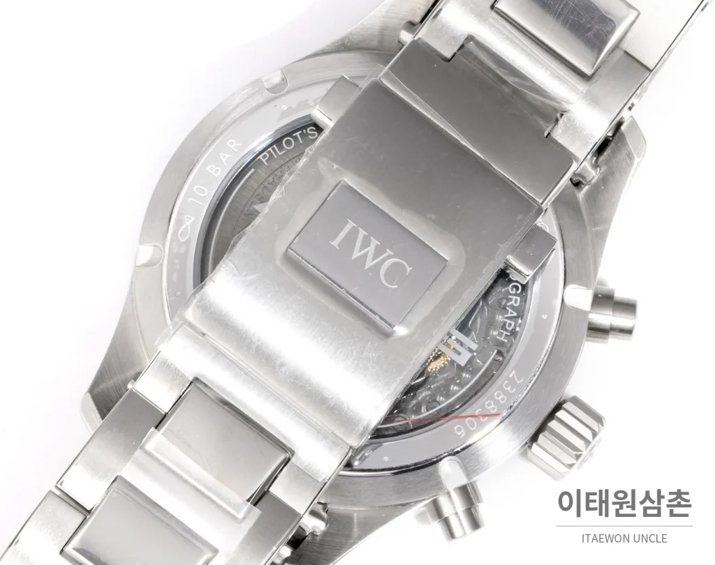 IWC 파일럿 퍼포먼스 스틸 세라믹베젤 크로노그래프 41mm (3)