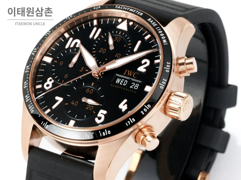 IWC 파일럿 퍼포먼스 스틸 세라믹베젤 크로노그래프 41mm (2)