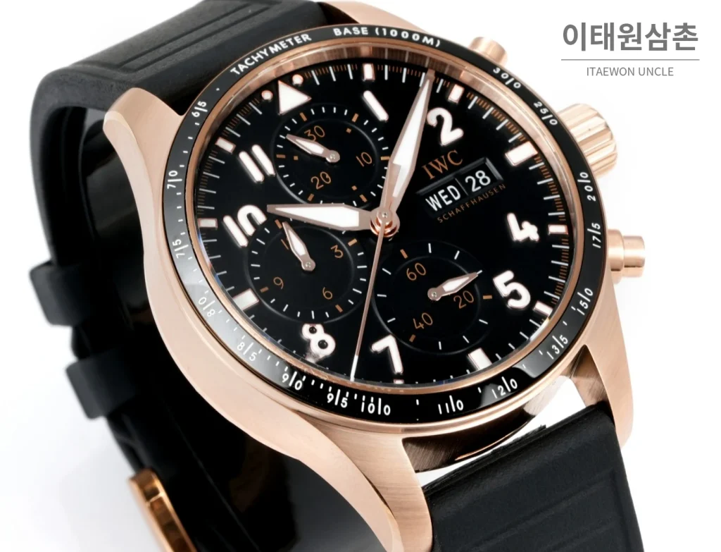 IWC 파일럿 퍼포먼스 스틸 세라믹베젤 크로노그래프 41mm (2)