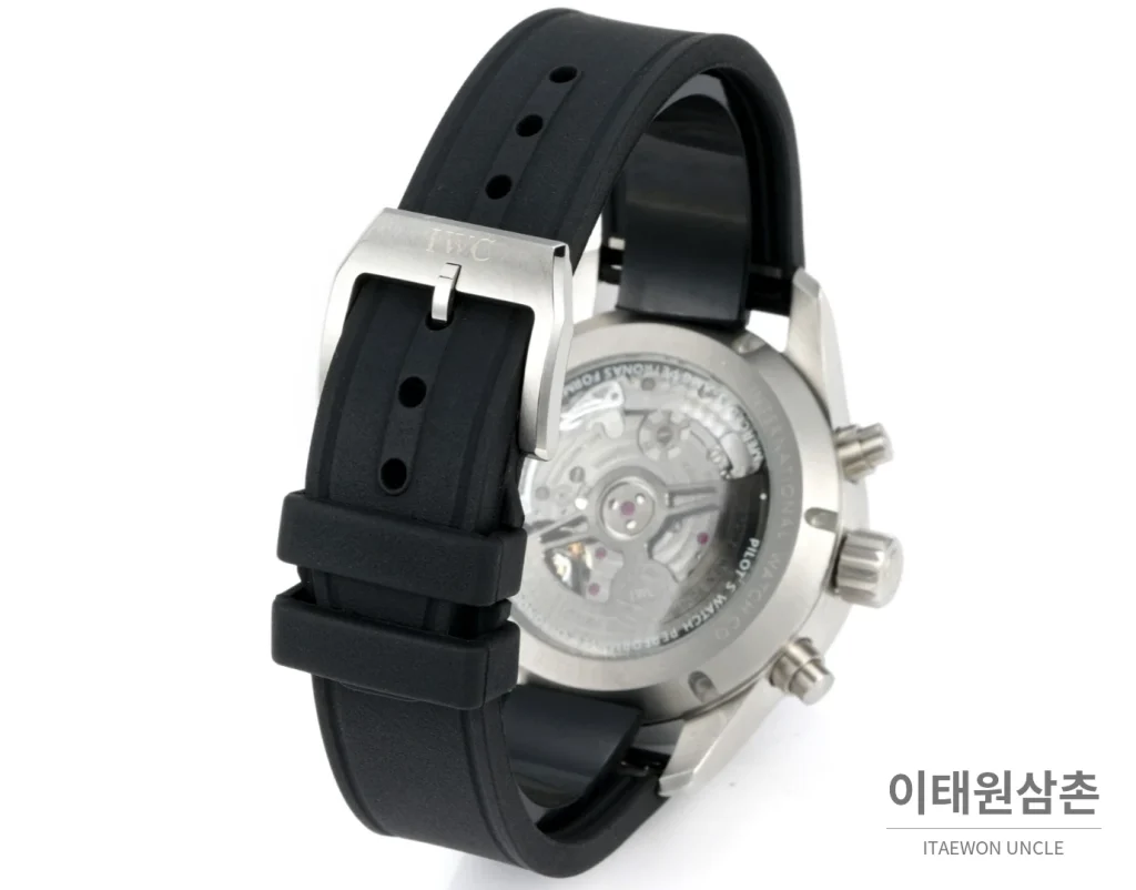 IWC 파일럿 퍼포먼스 스틸 세라믹베젤 크로노그래프 41mm (3)