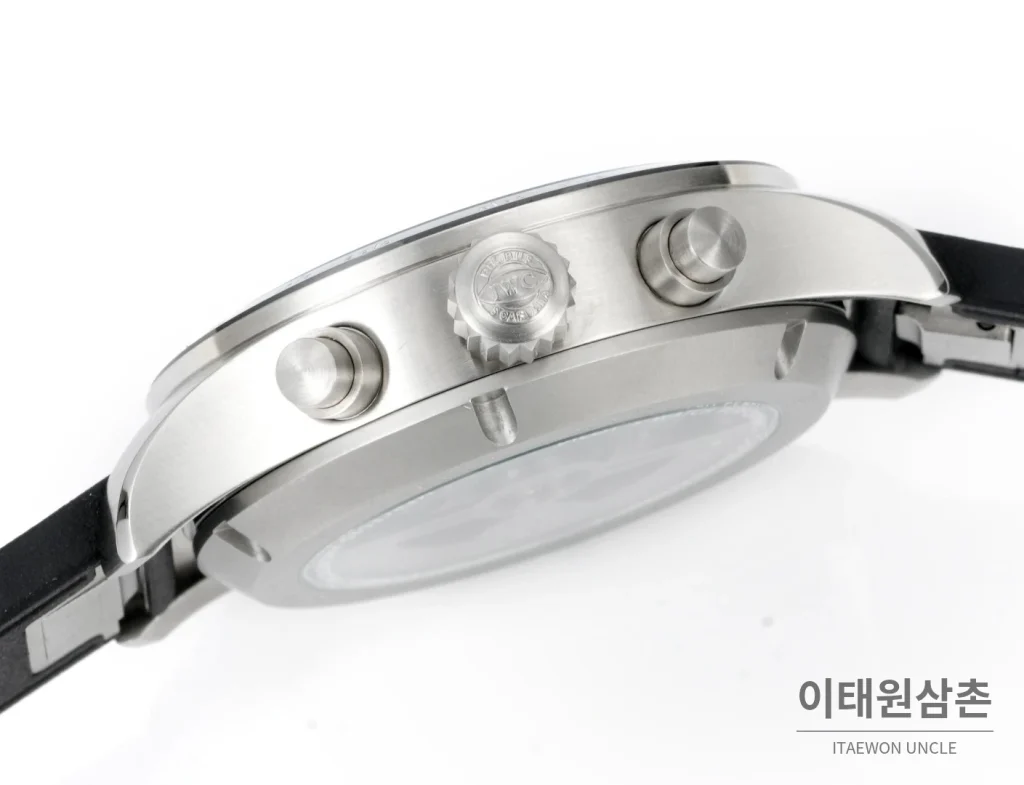 IWC 파일럿 퍼포먼스 스틸 세라믹베젤 크로노그래프 41mm (3)