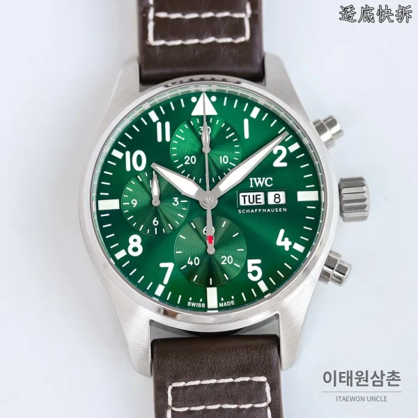 IWC 파일럿 스틸 블루다이얼 크로노그래프 오토매틱 41mm IW388103 브라운 가죽 스트랩 IWC 파일럿 스틸 블루다이얼 크로노그래프 오토매틱 41mm IW388103 브라운 가죽 스트랩
