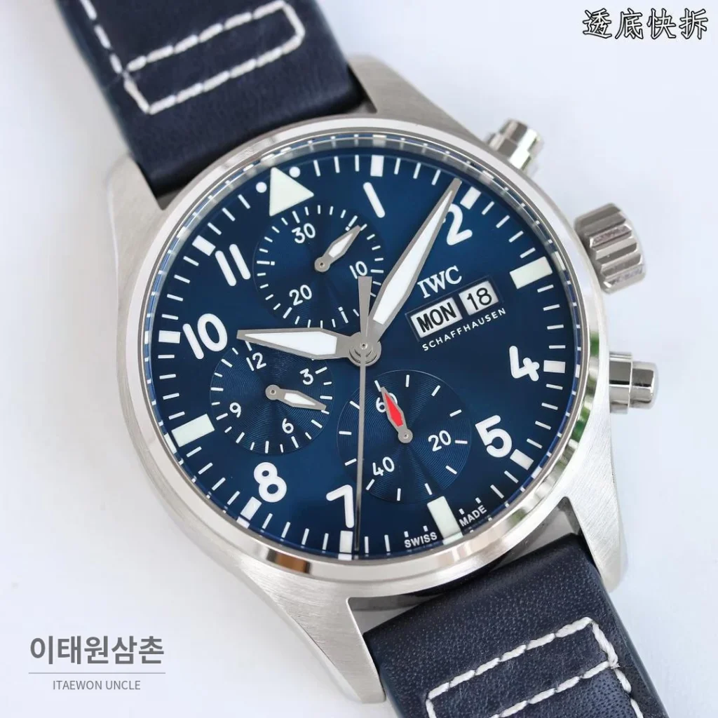 IWC 파일럿 스틸 블루다이얼 크로노그래프 오토매틱 41mm IW388103 네이비 가죽 스트랩