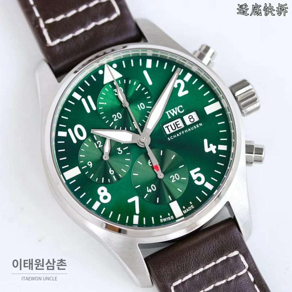 IWC 파일럿 스틸 블루다이얼 크로노그래프 오토매틱 41mm IW388103 브라운 가죽 스트랩