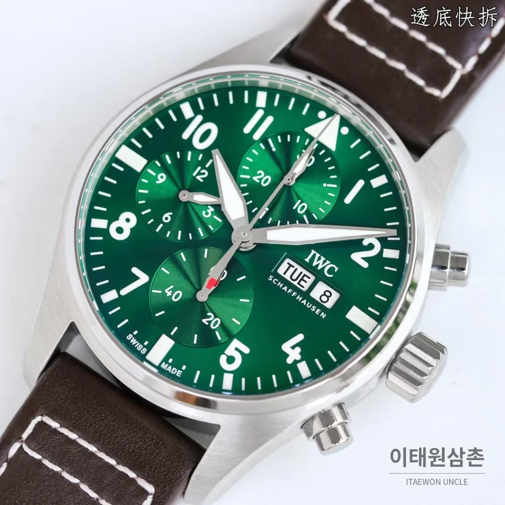 IWC 파일럿 스틸 블루다이얼 크로노그래프 오토매틱 41mm IW388103 브라운 가죽 스트랩