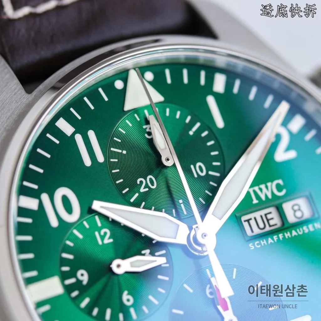 IWC 파일럿 스틸 블루다이얼 크로노그래프 오토매틱 41mm IW388103 브라운 가죽 스트랩