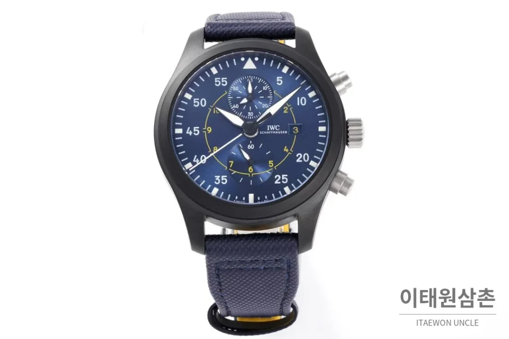 IWC 파일럿 탑건 세라믹 블랙다이얼 크로노그래프 오토매틱 44.5mm 네이비 나일론 스트랩