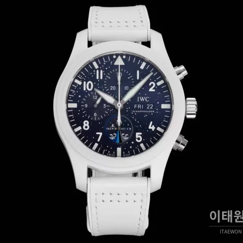 IWC 파일럿 탑건 세라믹 화이트다이얼 크로노그래프 오토매틱 44.5mm 화이트 러버 스트랩