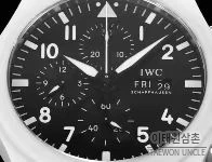 IWC 파일럿 탑건 세라믹 화이트다이얼 크로노그래프 오토매틱 44.5mm 화이트 나일론 스트랩