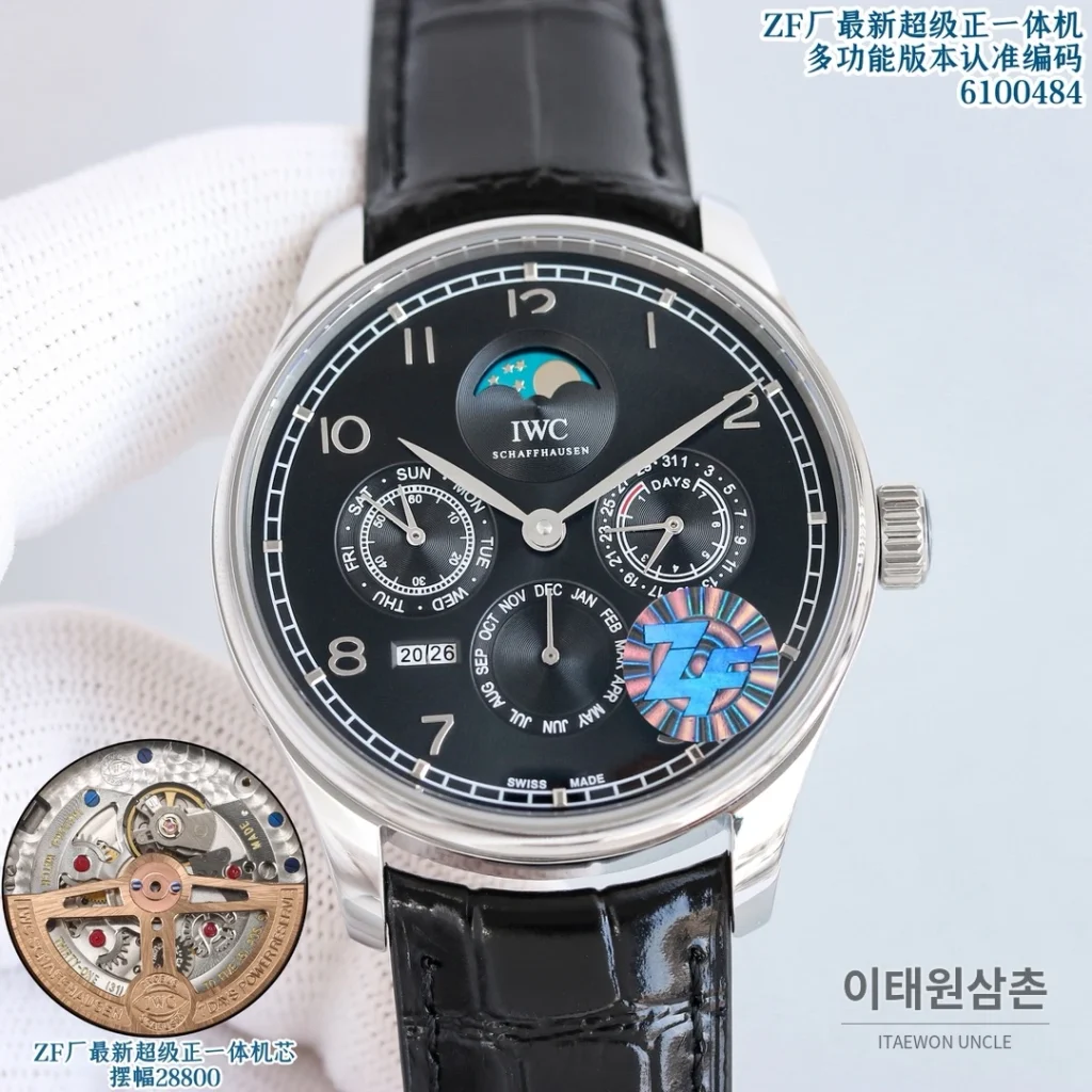 IWC 포르투기저 퍼페추얼캘린더 문페이즈 오토매틱 42.2mm 6100484 블랙 다이얼 블랙 가죽 스트랩