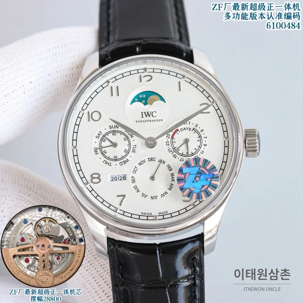 IWC 포르투기저 퍼페추얼캘린더 문페이즈 오토매틱 42.2mm 6100484 블랙 다이얼 블랙 가죽 스트랩