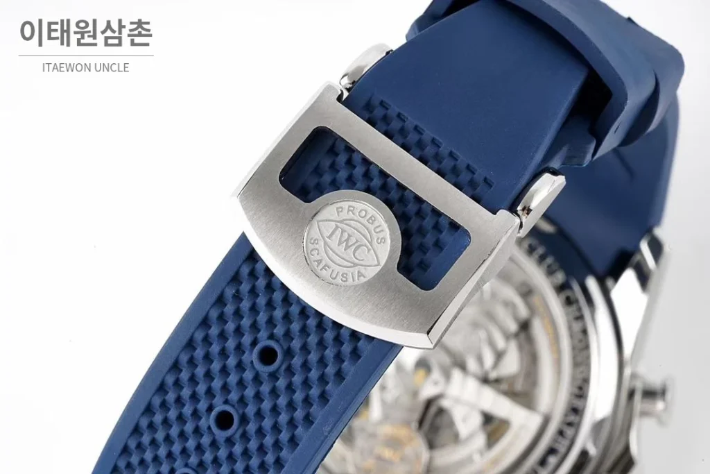 IWC 포르투기저 요트 클럽 크로노그래프 오를레바 에디션 44.6mm IW390704 네이비 다이얼