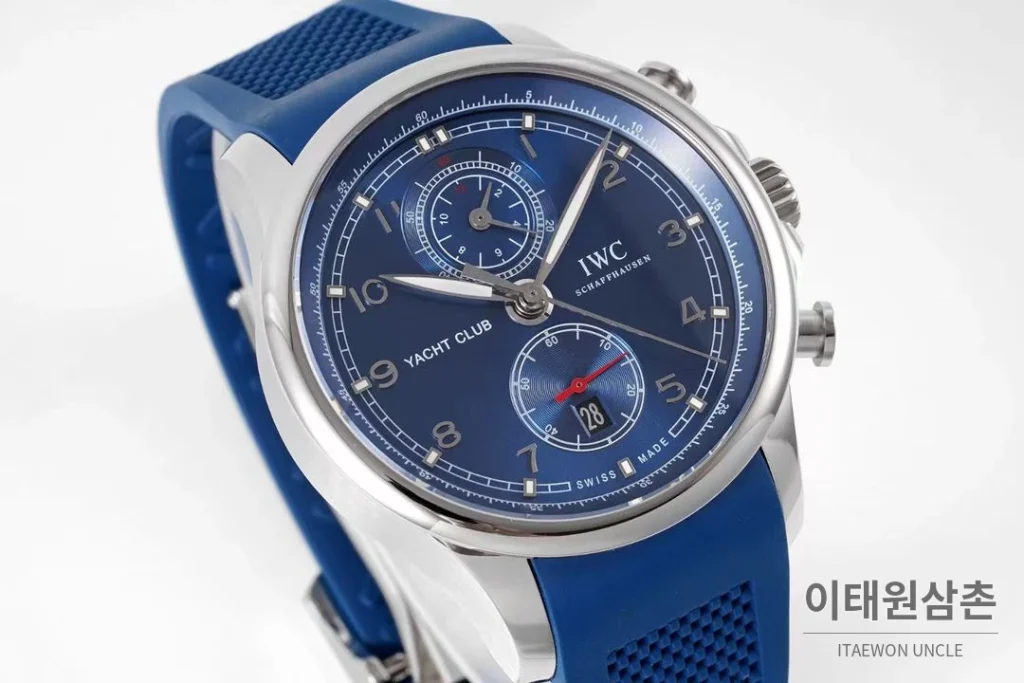 IWC 포르투기저 요트 클럽 크로노그래프 오를레바 에디션 44.6mm IW390704 네이비 다이얼 (2)