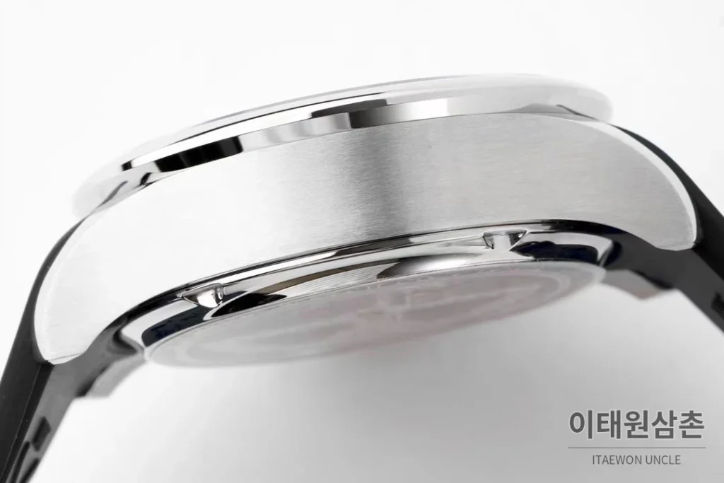 IWC 포르투기저 요트 클럽 크로노그래프 오를레바 에디션 44.6mm IW390704 화이트 다이얼