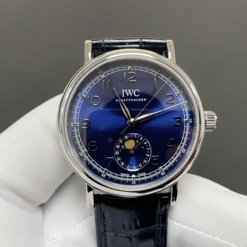 IWC 포르투기저 오토매틱 39mm 블루 다이얼 네이비 가죽 스트랩