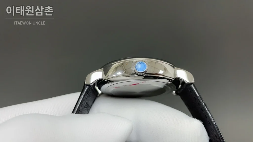 IWC 포르투기저 오토매틱 39mm 화이트 다이얼 블랙 가죽 스트랩 (2)