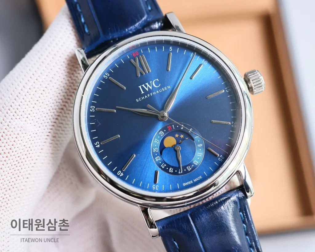 IWC 포르투기저 오토매틱 39mm 화이트 다이얼 블랙 가죽 스트랩 (3)