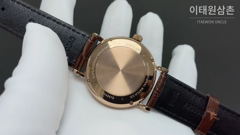 IWC 포르투기저 오토매틱 39mm 화이트 다이얼 브라운 가죽 스트랩 로즈골드 베젤