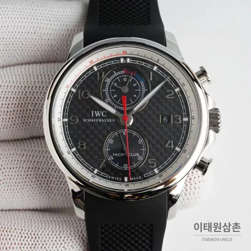 IWC 포르투기저 크로노그래프 오토매틱 45mm 블랙 다이얼 블랙 러버 스트랩 IWC 포르투기저 크로노그래프 오토매틱 45mm 블랙 다이얼 블랙 러버 스트랩