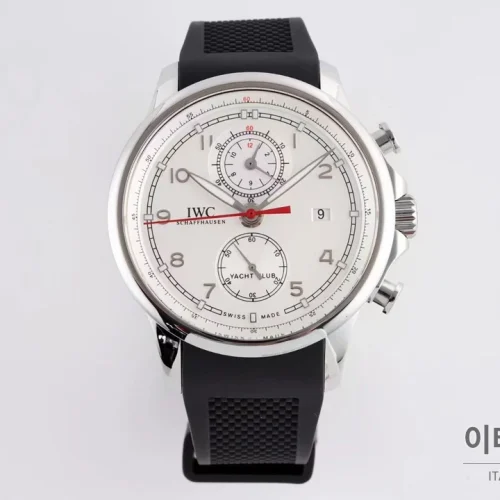 IWC 포르투기저 크로노그래프 오토매틱 45mm 화이트 다이얼 블랙 러버 스트랩 IWC 포르투기저 크로노그래프 오토매틱 45mm 화이트 다이얼 블랙 러버 스트랩
