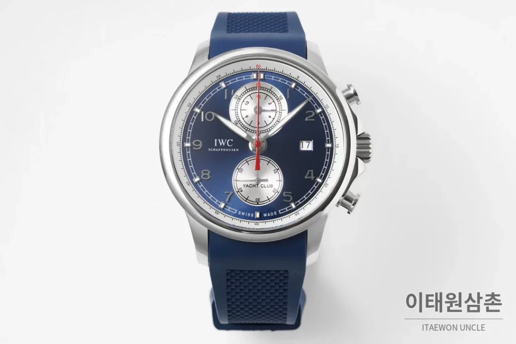 IWC 포르투기저 크로노그래프 오토매틱 45mm 네이비 다이얼 블루 러버 스트랩 (2)