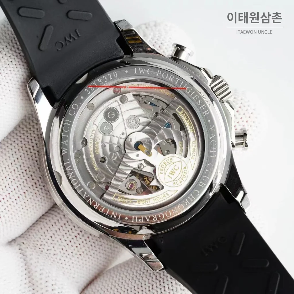 IWC 포르투기저 크로노그래프 오토매틱 45mm 블랙 다이얼 블랙 러버 스트랩