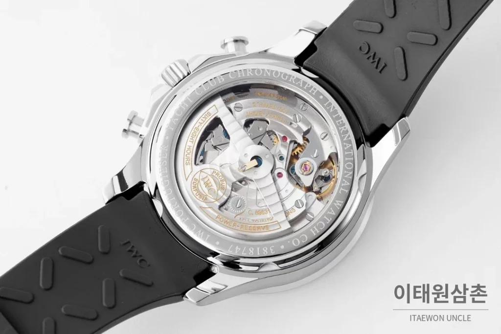 IWC 포르투기저 크로노그래프 오토매틱 45mm 화이트 다이얼 블랙 러버 스트랩 (2)