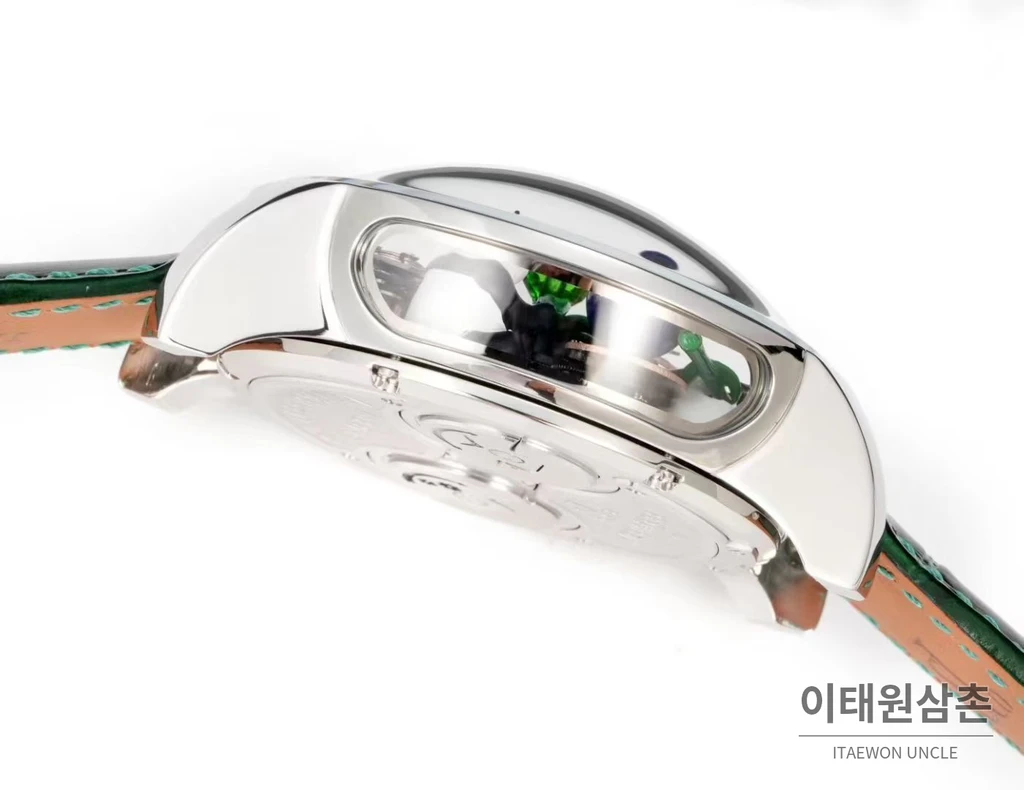 제이콥앤코 아스트로노미아 아트 판다 실버 스틸 스무스 케이스 플라잉 투르비용 시계 47mm