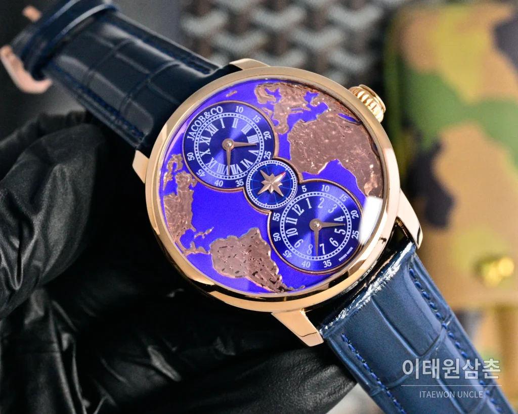 제이콥앤코 쿼츠 42mm 블루 다이얼