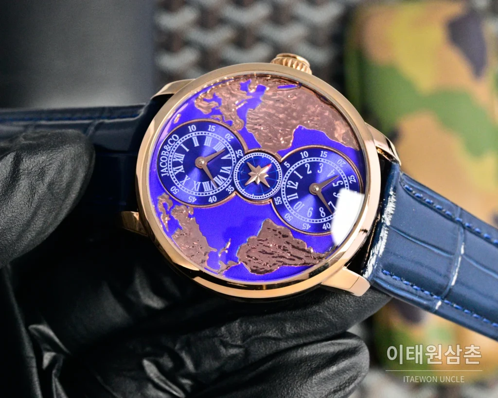 제이콥앤코 쿼츠 42mm 블루 다이얼
