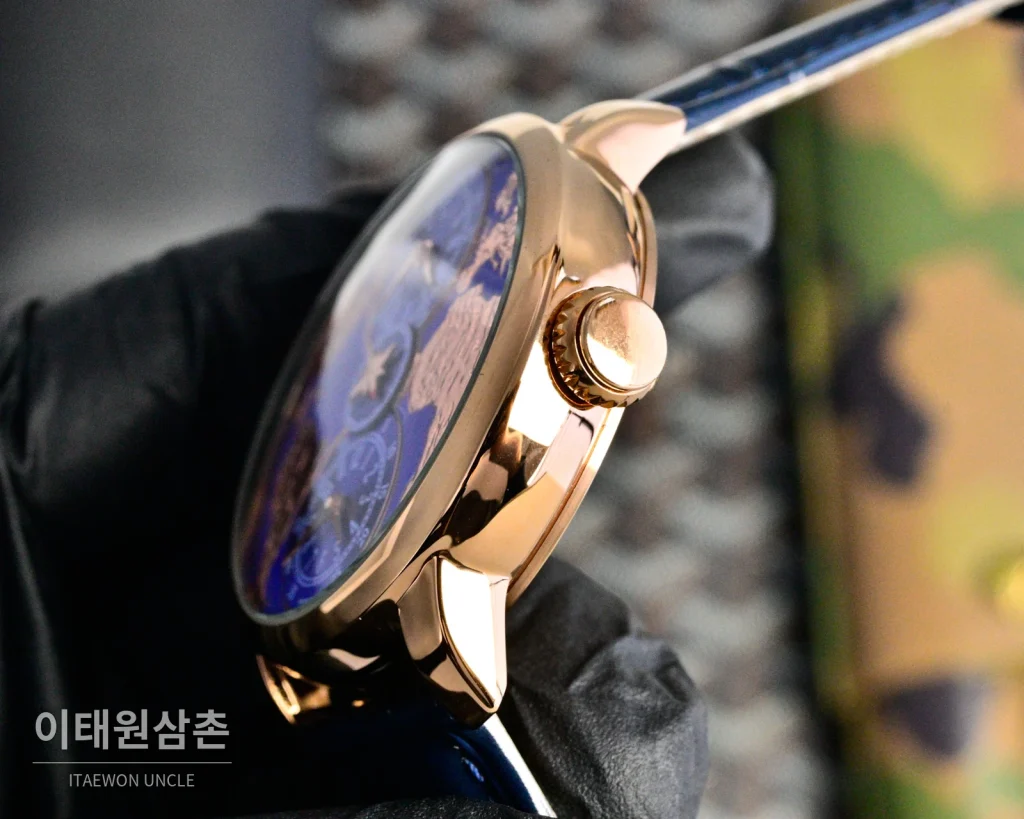 제이콥앤코 쿼츠 42mm 블루 다이얼