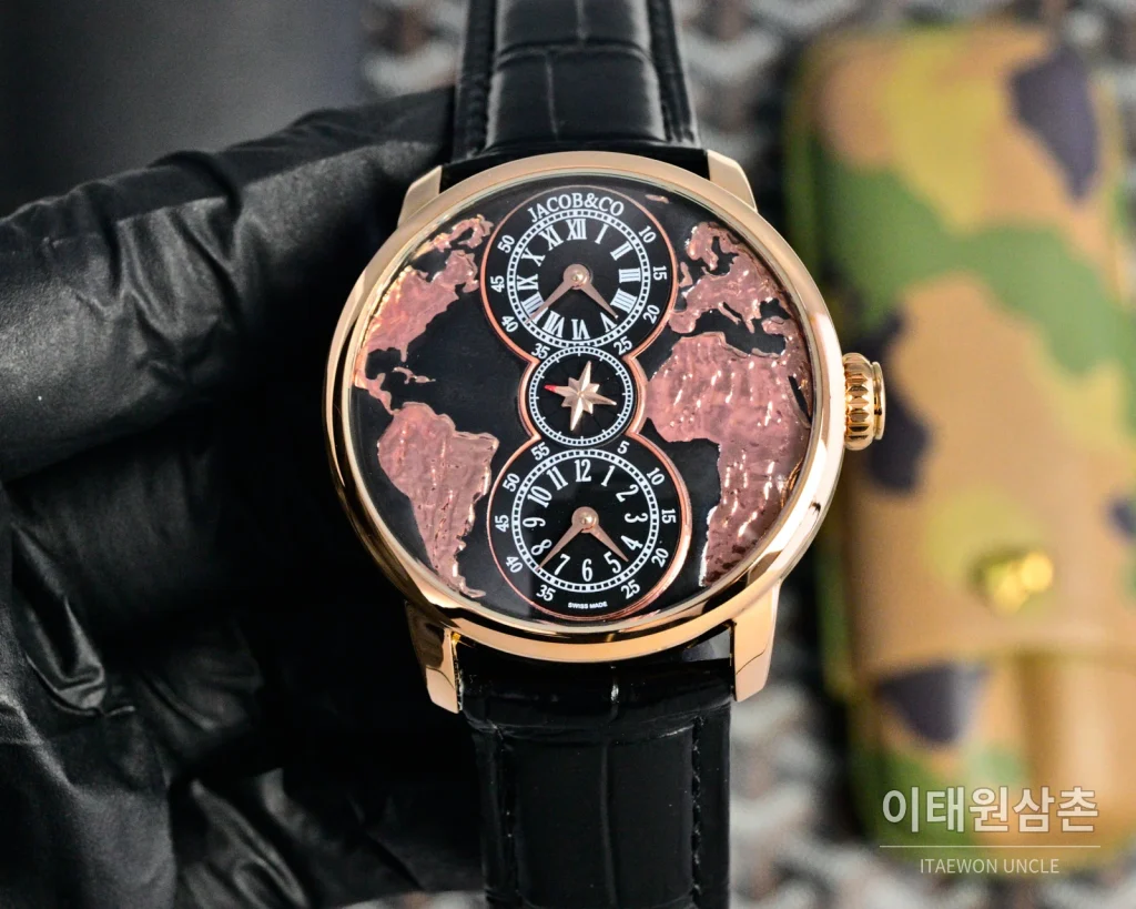 제이콥앤코 쿼츠 42mm