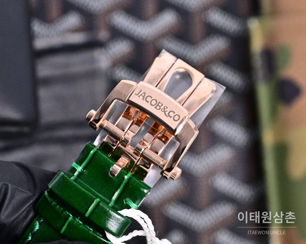 제이콥앤코 지드래곤 로즈골드 다이아몬드 더블축 투르비용 47mm 스켈레톤 다이얼 그린 가죽 스트랩
