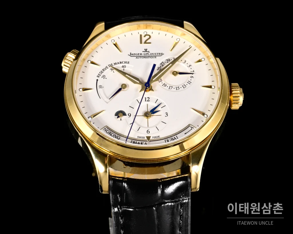 예거르쿨트르 마스터 지오그래픽 스틸 듀얼타임 오토매틱 42mm Q1428421 화이트 다이얼 블랙 가죽 스트랩