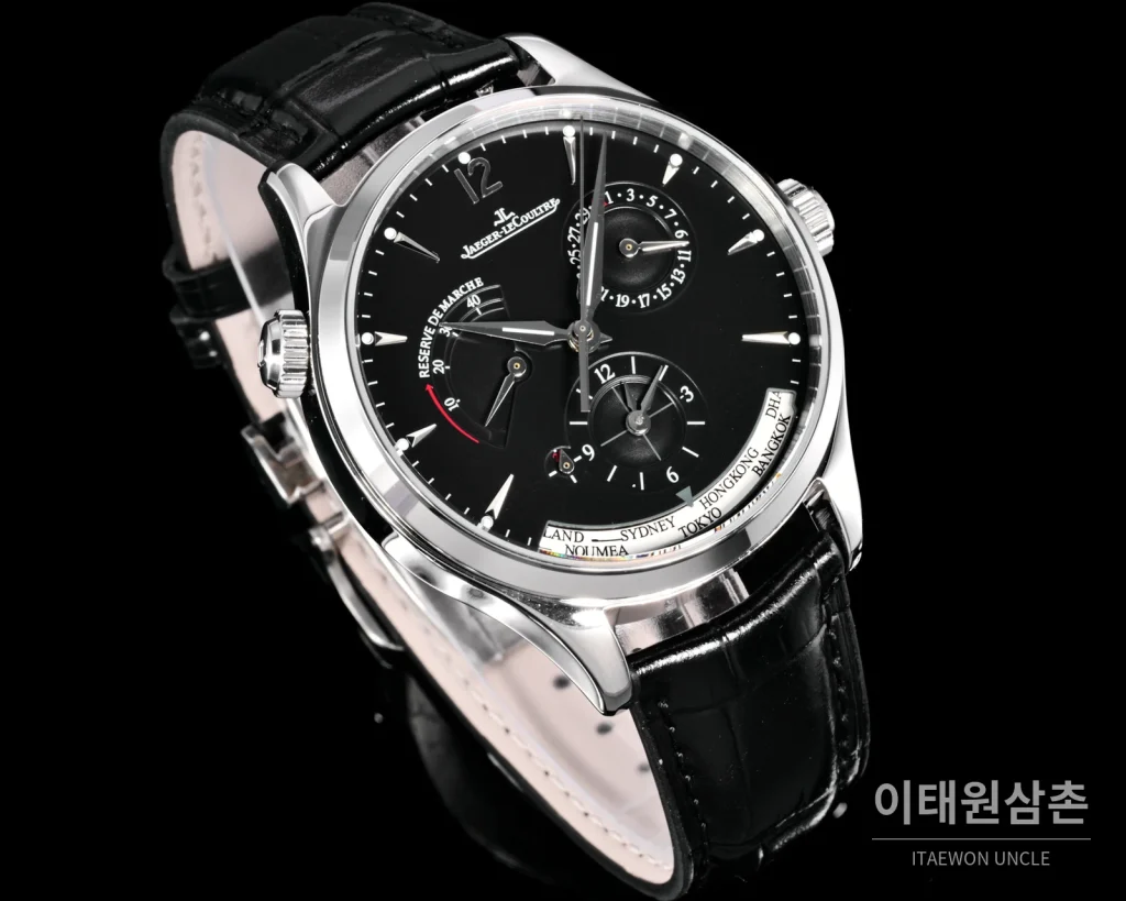 예거르쿨트르 마스터 지오그래픽 스틸 듀얼타임 오토매틱 42mm Q1428421 블랙 다이얼 블랙 가죽 스트랩