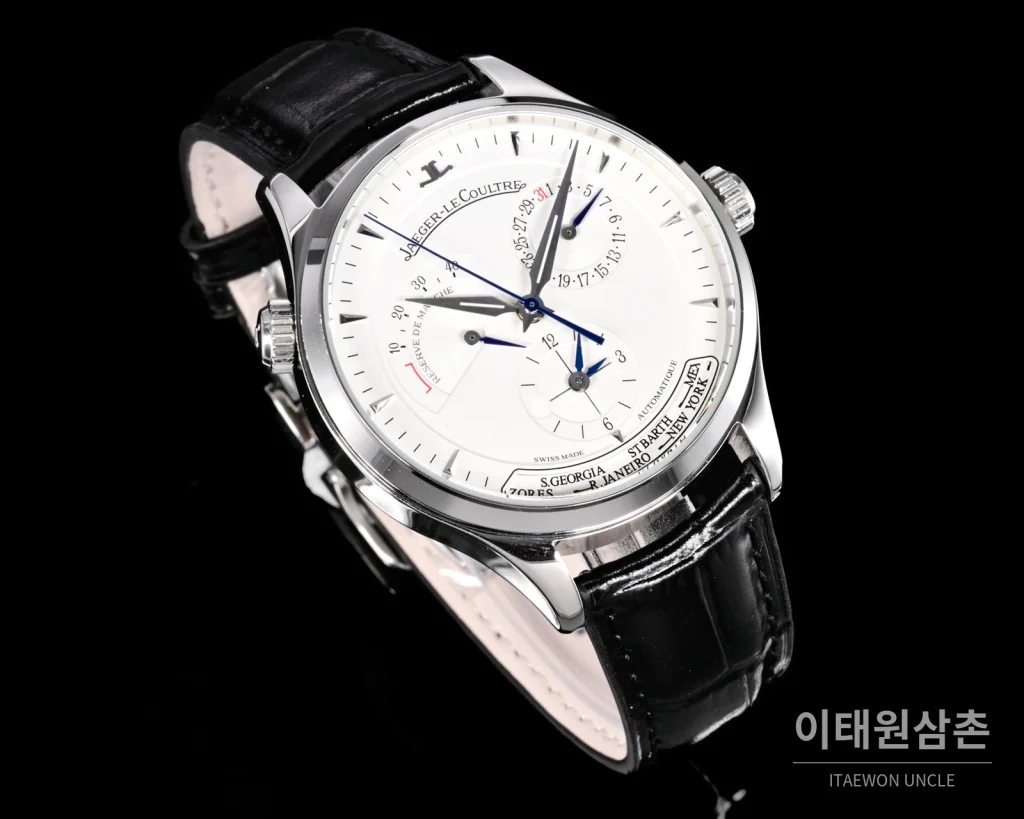 예거르쿨트르 마스터 지오그래픽 스틸 듀얼타임 오토매틱 42mm Q1428421 화이트 다이얼 블랙 가죽 스트랩 (2)