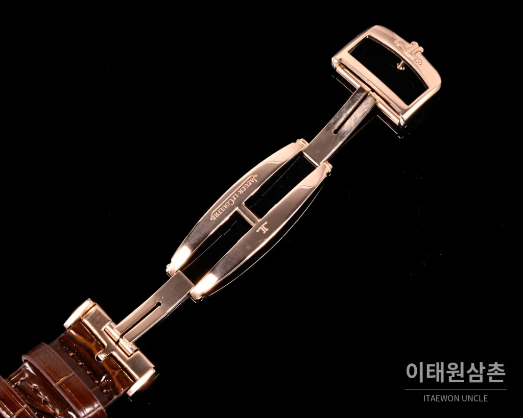 예거르쿨트르 마스터 지오그래픽 스틸 듀얼타임 오토매틱 42mm Q1428421 화이트 다이얼 브라운 가죽 스트랩