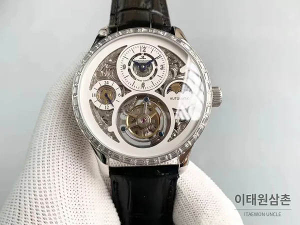 예거르쿨트르 마스터 스켈레톤 투르비옹 GMT 듀얼타임 수동 42mm (2) 예거르쿨트르 마스터 스켈레톤 투르비옹 GMT 듀얼타임 수동 42mm 스켈레톤 다이얼 블랙 가죽 스트랩 실버 베젤