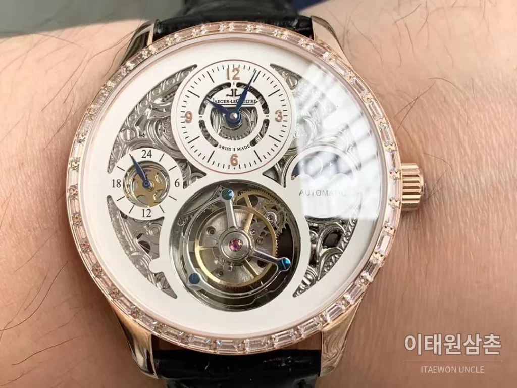 예거르쿨트르 마스터 스켈레톤 투르비옹 GMT 듀얼타임 수동 42mm 스켈레톤 다이얼 블랙 가죽 스트랩 로즈골드 베젤