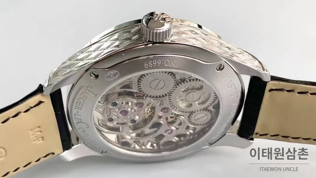 예거르쿨트르 마스터 스켈레톤 투르비옹 GMT 듀얼타임 수동 42mm 스켈레톤 다이얼 블랙 가죽 스트랩 실버 베젤