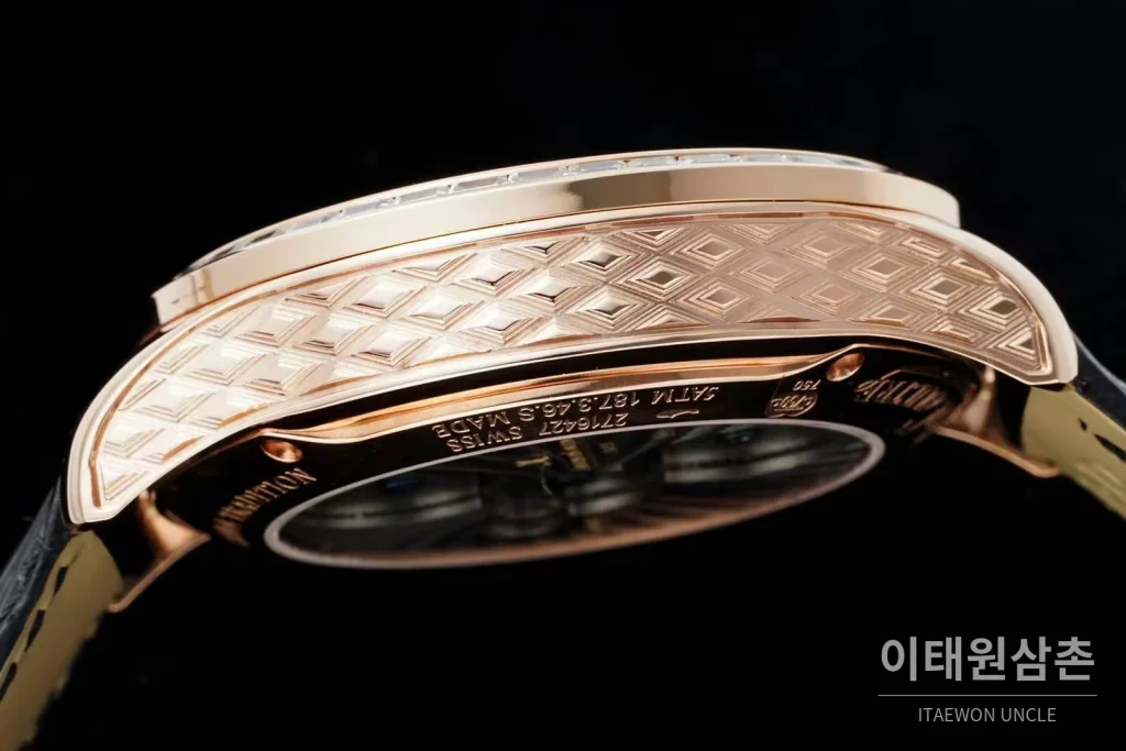 예거르쿨트르 마스터 스틸 블루아벤츄린 오비탈투르비옹 수동 43mm 네이비 다이얼 블랙 가죽 스트랩 화이트 베젤